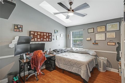 Villa ou maison à vendre à Miami, Floride: 3 chambres, 160.91 m2 № 1965036 - photo 23