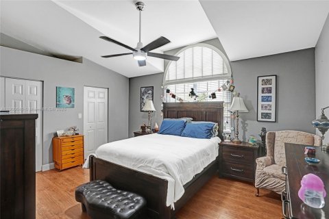 Villa ou maison à vendre à Miami, Floride: 3 chambres, 160.91 m2 № 1965036 - photo 29