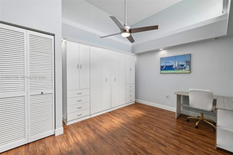 Adosado en venta en Fort Myers, Florida, 2 dormitorios, 111.2 m2 № 2244281 - foto 21