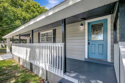 Casa en venta en Zephyrhills, Florida, 4 dormitorios, 177.54 m2 № 1885540 - foto 4