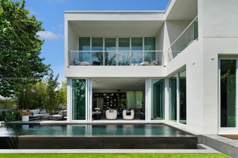 Villa ou maison à vendre à Miami Beach, Floride: 3 chambres, 388.8 m2 № 1738979 - photo 9