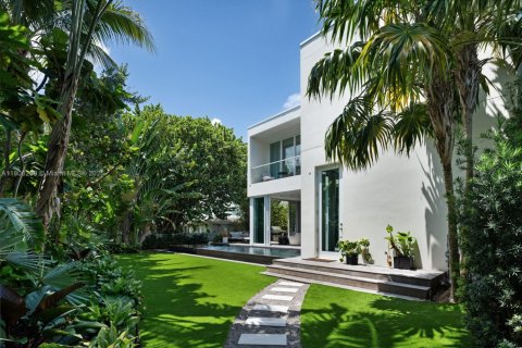 Villa ou maison à vendre à Miami Beach, Floride: 3 chambres, 388.8 m2 № 1738979 - photo 6