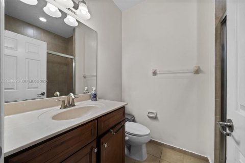 Casa en venta en Doral, Florida, 4 dormitorios, 246.19 m2 № 2261062 - foto 14