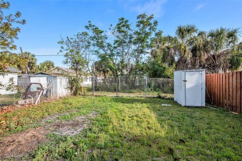 House in Tampa, Florida 4 bedrooms, 97.08 sq.m. № 1613197 - photo 20