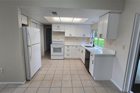 Villa ou maison à louer à Hudson, Floride: 2 chambres, 76.55 m2 № 2424342 - photo 7