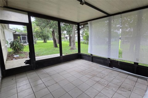 Villa ou maison à louer à Hudson, Floride: 2 chambres, 76.55 m2 № 2424342 - photo 18