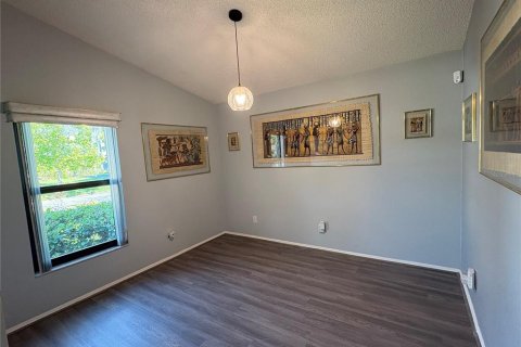 Villa ou maison à vendre à Tampa, Floride: 4 chambres, 159.98 m2 № 2142223 - photo 29