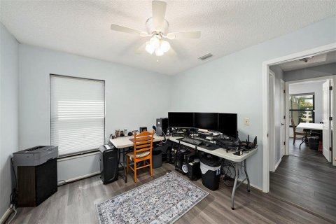 Villa ou maison à vendre à Tampa, Floride: 4 chambres, 159.98 m2 № 2142223 - photo 27