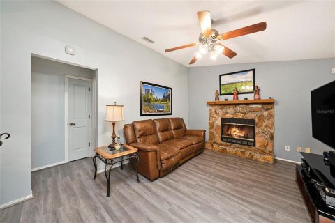 Villa ou maison à vendre à Tampa, Floride: 4 chambres, 159.98 m2 № 2142223 - photo 20