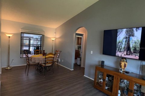 Villa ou maison à vendre à Tampa, Floride: 4 chambres, 159.98 m2 № 2142223 - photo 11