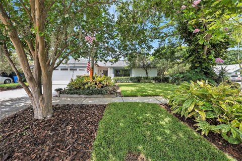 Villa ou maison à vendre à Tampa, Floride: 4 chambres, 159.98 m2 № 2142223 - photo 6
