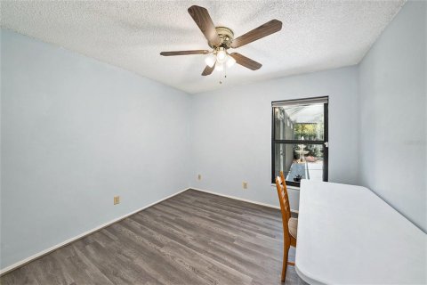 Villa ou maison à vendre à Tampa, Floride: 4 chambres, 159.98 m2 № 2142223 - photo 25