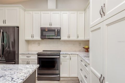 Townhouse in Dunedin, Florida 2 bedrooms, 103.49 sq.m. № 1899824 - photo 9