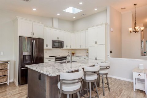 Townhouse in Dunedin, Florida 2 bedrooms, 103.49 sq.m. № 1899824 - photo 7