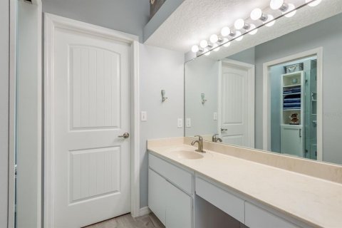 Townhouse in Dunedin, Florida 2 bedrooms, 103.49 sq.m. № 1899824 - photo 30