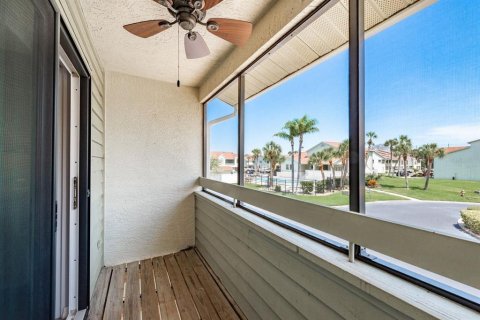 Townhouse in Dunedin, Florida 2 bedrooms, 103.49 sq.m. № 1899824 - photo 29