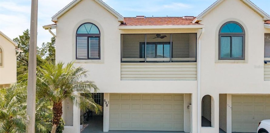 Townhouse in Dunedin, Florida 2 bedrooms, 103.49 sq.m. № 1899824