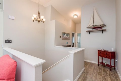 Townhouse in Dunedin, Florida 2 bedrooms, 103.49 sq.m. № 1899824 - photo 12