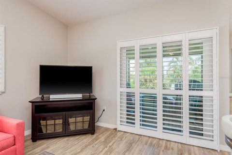 Townhouse in Dunedin, Florida 2 bedrooms, 103.49 sq.m. № 1899824 - photo 14