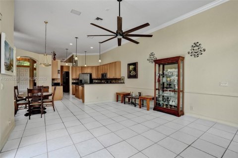 Casa en venta en Coral Springs, Florida, 5 dormitorios, 269.23 m2 № 2071281 - foto 25
