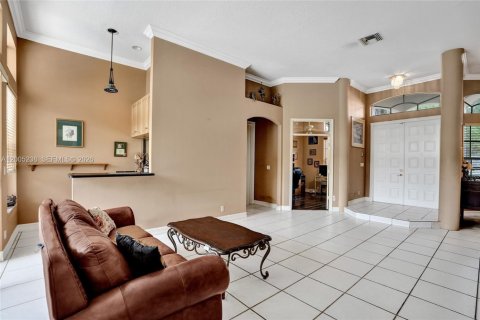 Casa en venta en Coral Springs, Florida, 5 dormitorios, 269.23 m2 № 2071281 - foto 7