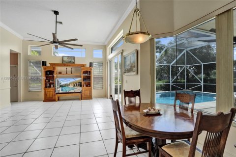 Casa en venta en Coral Springs, Florida, 5 dormitorios, 269.23 m2 № 2071281 - foto 19