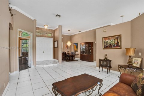 Casa en venta en Coral Springs, Florida, 5 dormitorios, 269.23 m2 № 2071281 - foto 8