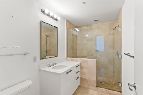 Купить кондоминиум в Майами, Флорида 2 спальни, 117.8м2, № 1889118 - фото 15