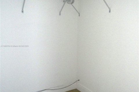 Condominio en venta en Miami, Florida, 2 dormitorios, 117.8 m2 № 1889118 - foto 11