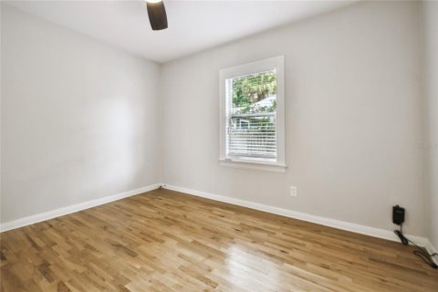 Villa ou maison à louer à Tampa, Floride: 3 chambres, 110 m2 № 1907572 - photo 14