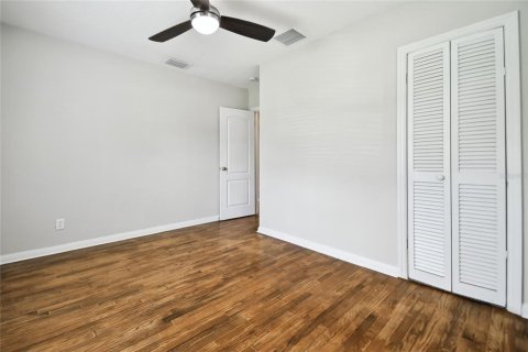Villa ou maison à louer à Tampa, Floride: 3 chambres, 110 m2 № 1907572 - photo 17