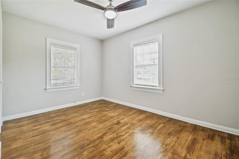 Villa ou maison à louer à Tampa, Floride: 3 chambres, 110 m2 № 1907572 - photo 16
