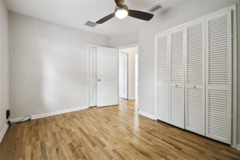 Villa ou maison à louer à Tampa, Floride: 3 chambres, 110 m2 № 1907572 - photo 15