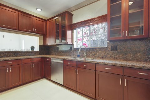 Casa en venta en Homestead, Florida, 4 dormitorios, 172.52 m2 № 1766921 - foto 10
