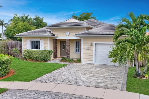 Casa en venta en Homestead, Florida, 4 dormitorios, 172.52 m2 № 1766921 - foto 3