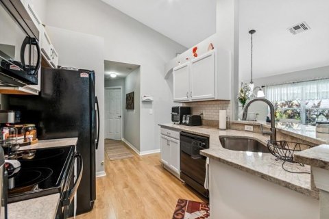 Casa en venta en Kissimmee, Florida, 4 dormitorios, 146.97 m2 № 1869118 - foto 8