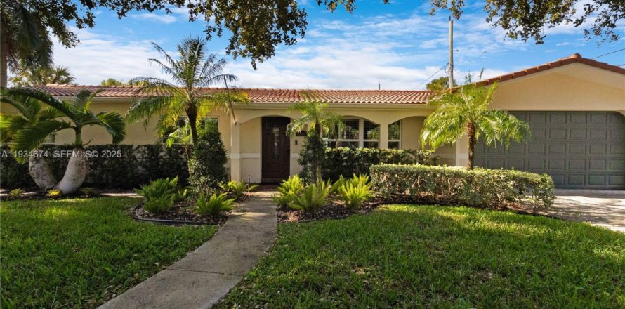 Casa en Lighthouse Point, Florida 3 dormitorios, 172.43 m2 № 1993857