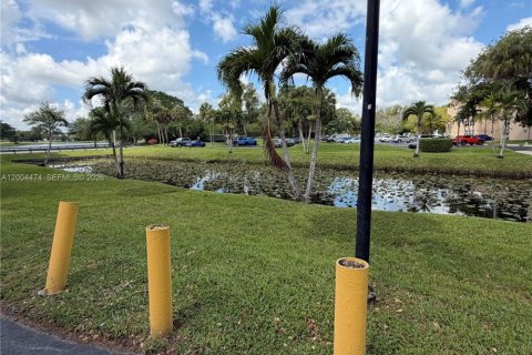 Copropriété à louer à Davie, Floride: 1 chambre, 78.97 m2 № 2068594 - photo 3