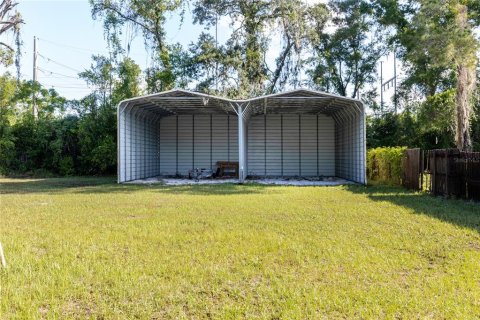 House in Odessa, Florida 3 bedrooms, 260.87 sq.m. № 2199237 - photo 12