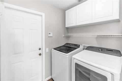 House in DeBary, Florida 4 bedrooms, 193.7 sq.m. № 1883125 - photo 28