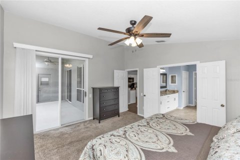 House in DeBary, Florida 4 bedrooms, 193.7 sq.m. № 1883125 - photo 15