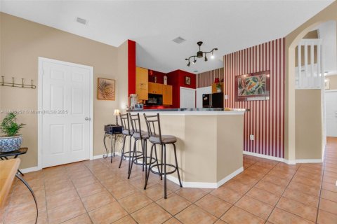 Adosado en alquiler en Miramar, Florida, 3 dormitorios, 135.82 m2 № 1927468 - foto 4