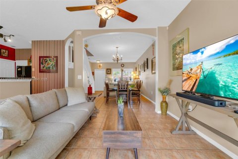 Adosado en alquiler en Miramar, Florida, 3 dormitorios, 135.82 m2 № 1927468 - foto 24