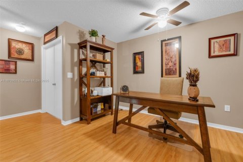 Adosado en alquiler en Miramar, Florida, 3 dormitorios, 135.82 m2 № 1927468 - foto 27