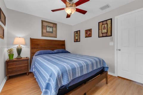 Adosado en alquiler en Miramar, Florida, 3 dormitorios, 135.82 m2 № 1927468 - foto 10