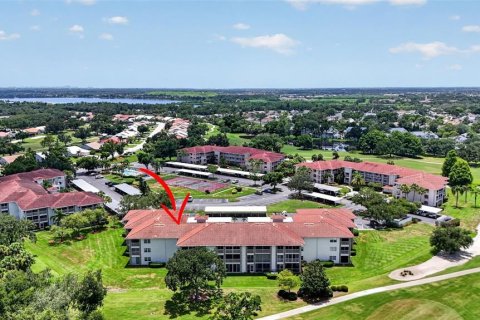 Condo in Bradenton, Florida, 2 bedrooms № 2208625 - photo 2