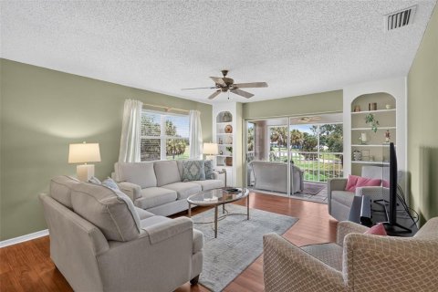 Condo in Bradenton, Florida, 2 bedrooms № 2208625 - photo 21