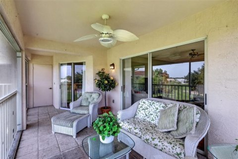 Condo in Bradenton, Florida, 2 bedrooms № 2208625 - photo 8