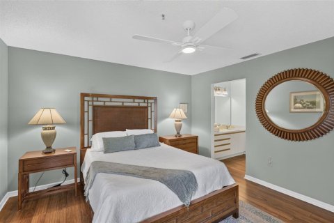 Condo in Bradenton, Florida, 2 bedrooms № 2208625 - photo 17