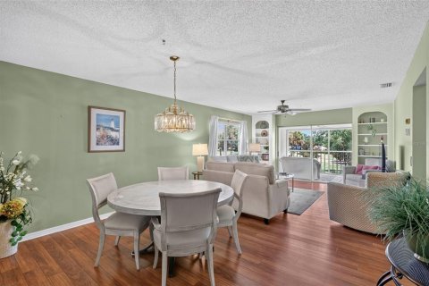 Condo in Bradenton, Florida, 2 bedrooms № 2208625 - photo 20